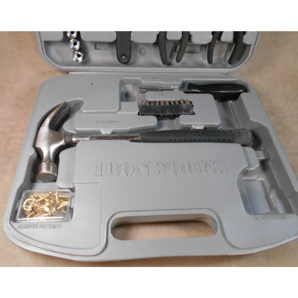 Ironworks Home Tool Set in Carrying Case Vintage (Missing Tape Measure) - Picture 4 of 11